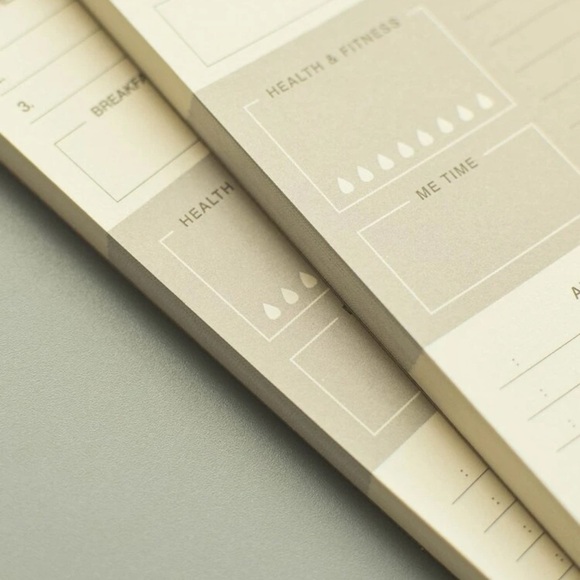 Weekly Schedule Book - Picture 3 of 4